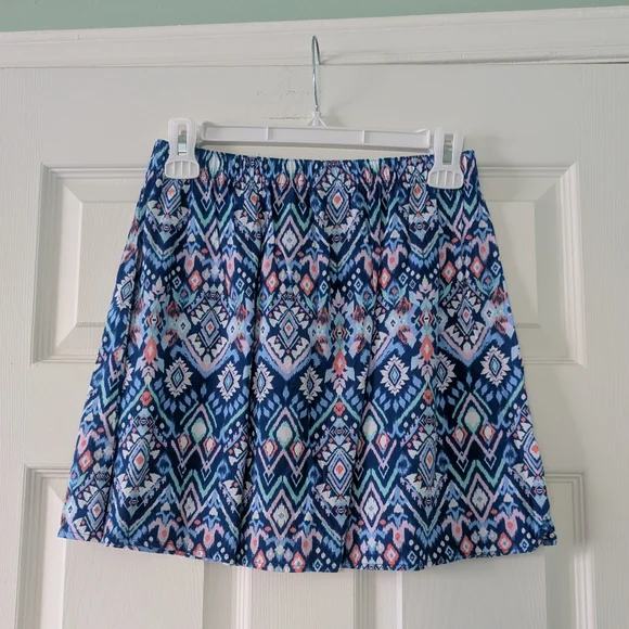 Geometric Patterned Blue Skirt - Picture 2 of 3